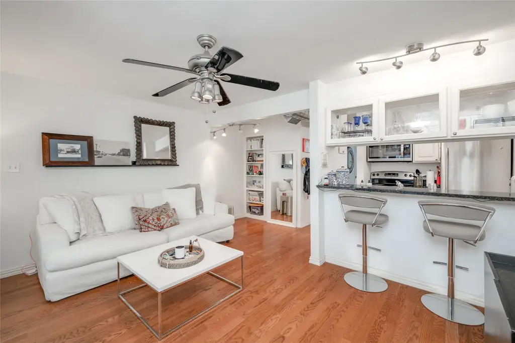 1510 W 6th Street 107, Austin