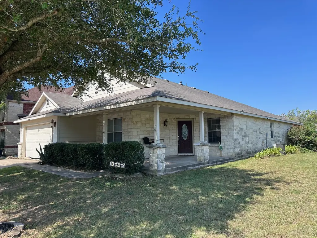 12720 Waynespur Lane, Elgin