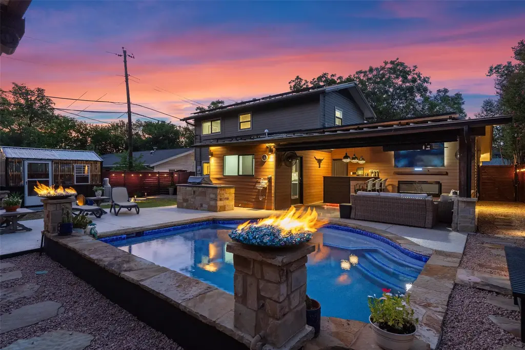 1911 Ohlen Road, Austin