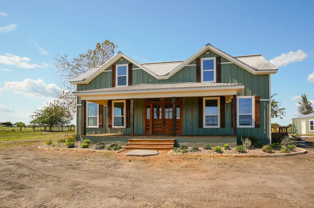 5688 Falke- Heinrich Road, Schulenburg