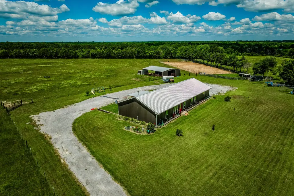 1850 Lcr 439, Groesbeck