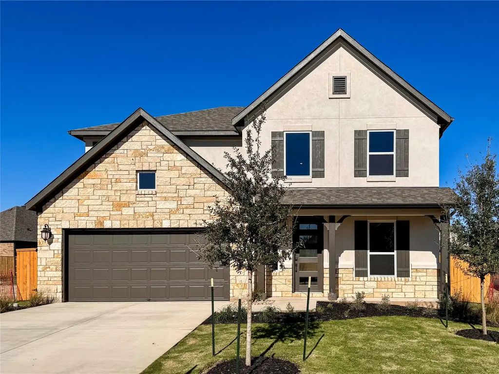 819 Jackson River Loop, Kyle