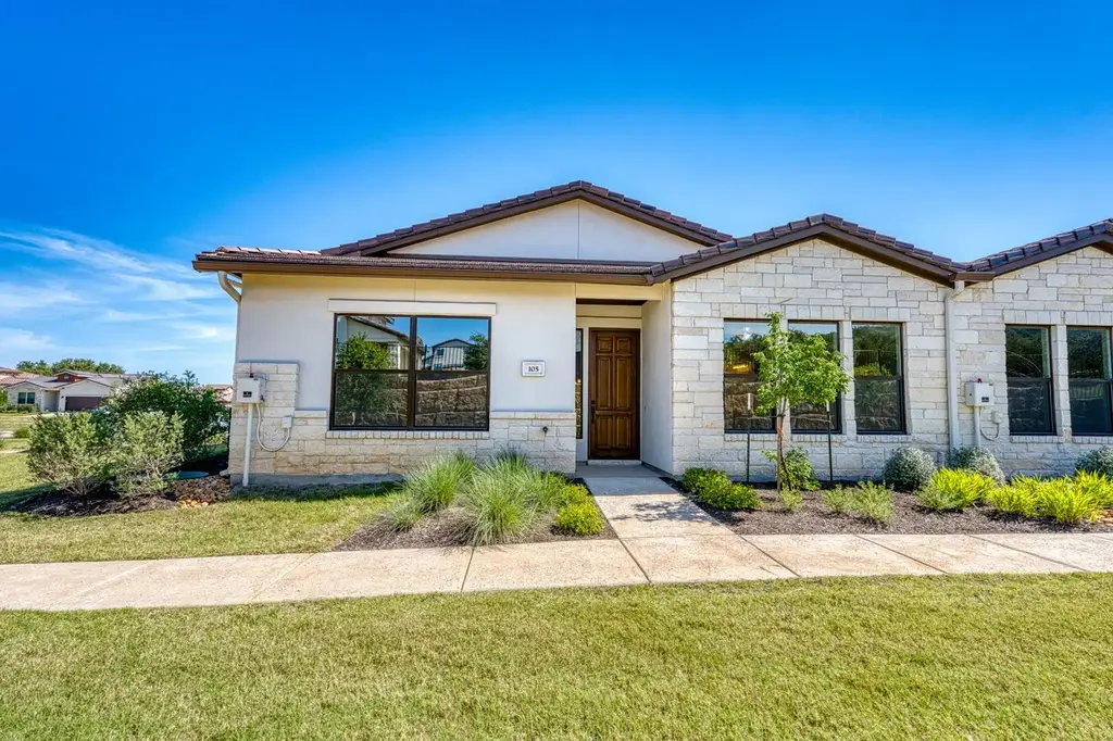 105 Amiata Drive, Horseshoe Bay