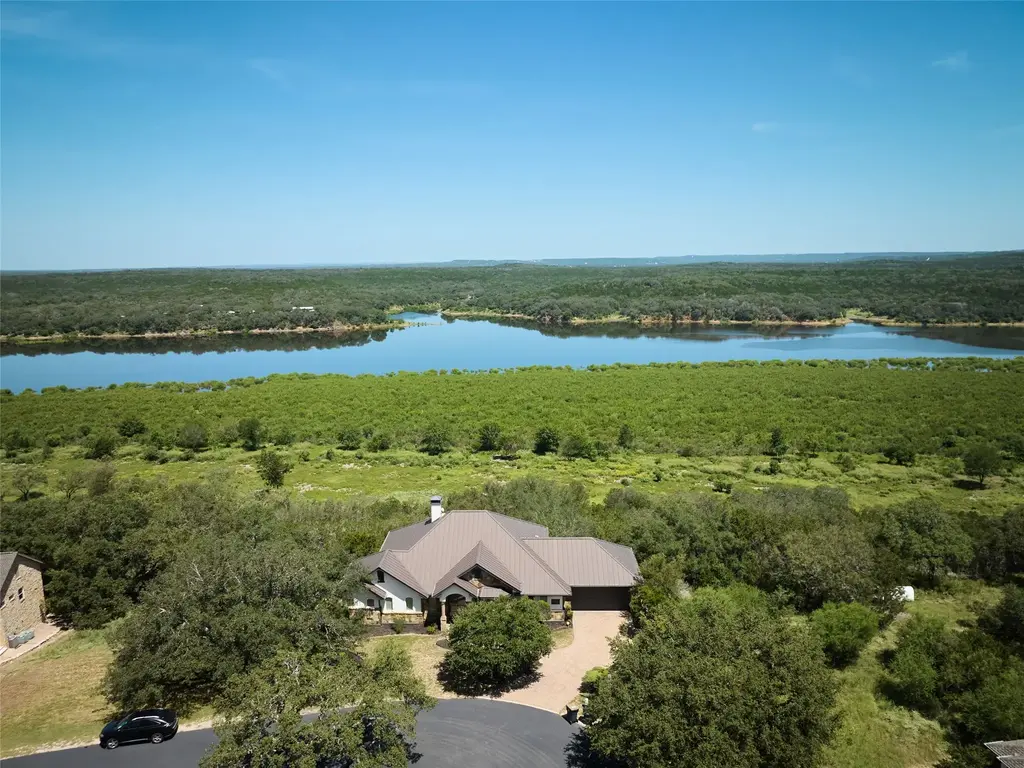 601 Wesley Ridge Drive, Spicewood