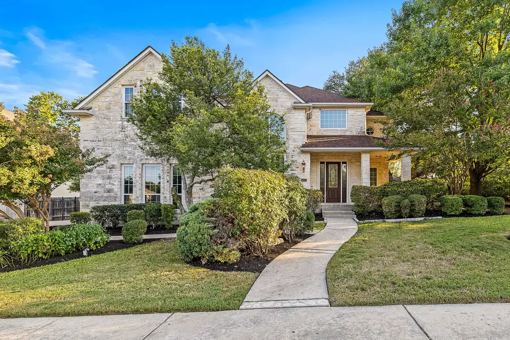 2057 Golden Bear Drive, Round Rock
