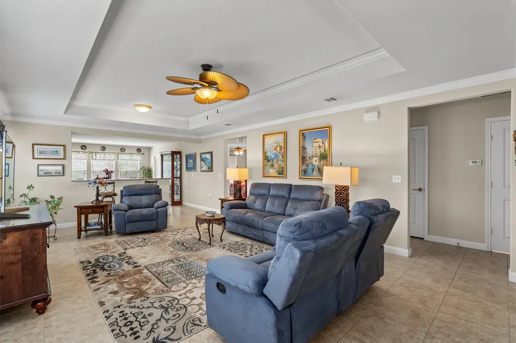 101 Alamosa Creek Lane, Georgetown