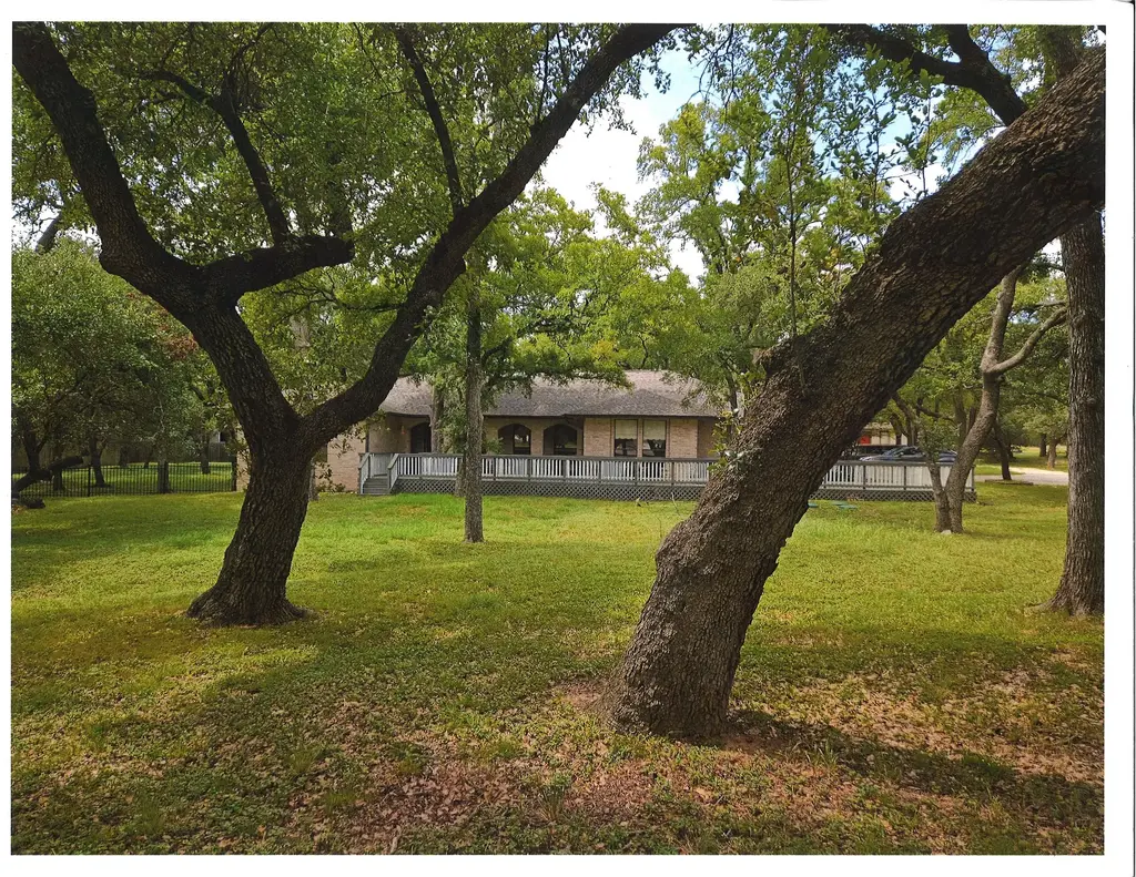 215 Serenada Drive, Georgetown