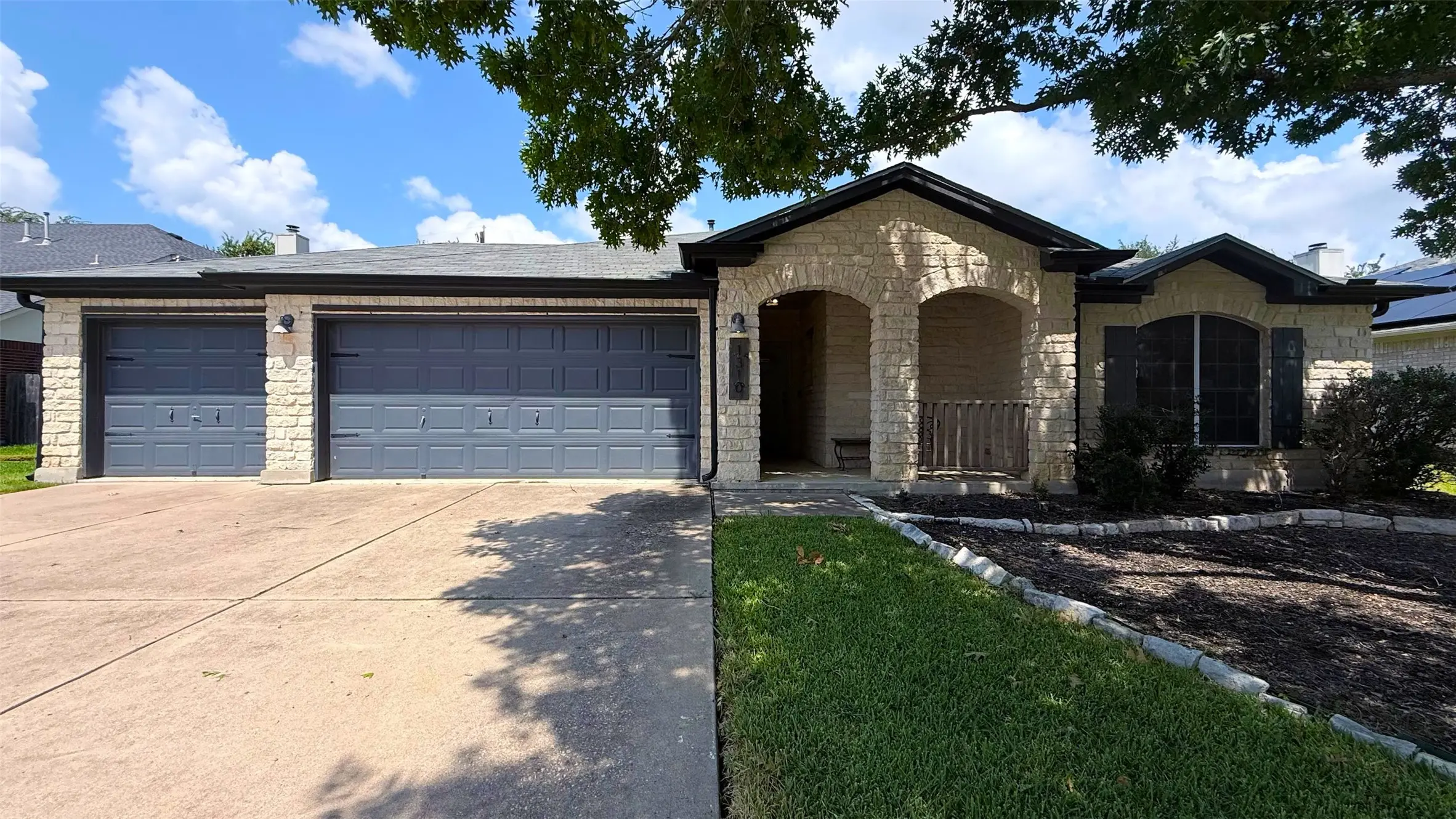 Photo of Listing #2762787