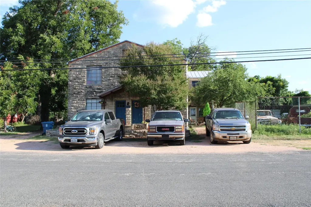 615 Pecan Street, Junction