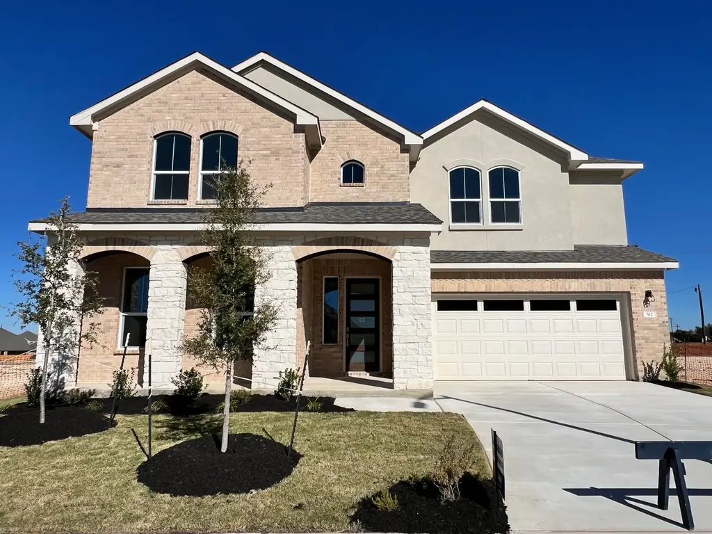 512 Prairie Wind Drive, Leander