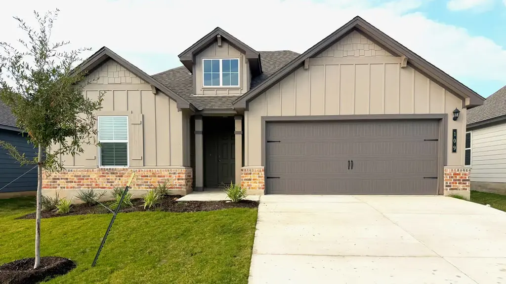 109 Little Green Trail, Jarrell