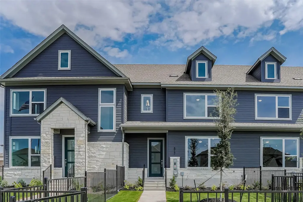 517 Emory Crossing Boulevard, Hutto