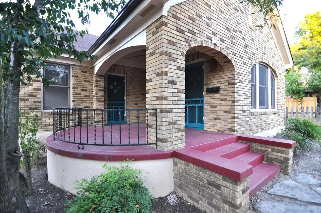 709 Carolyn Avenue, Austin