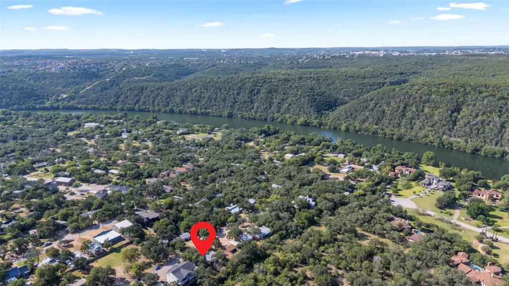 1208 W Lakeland Drive, Austin
