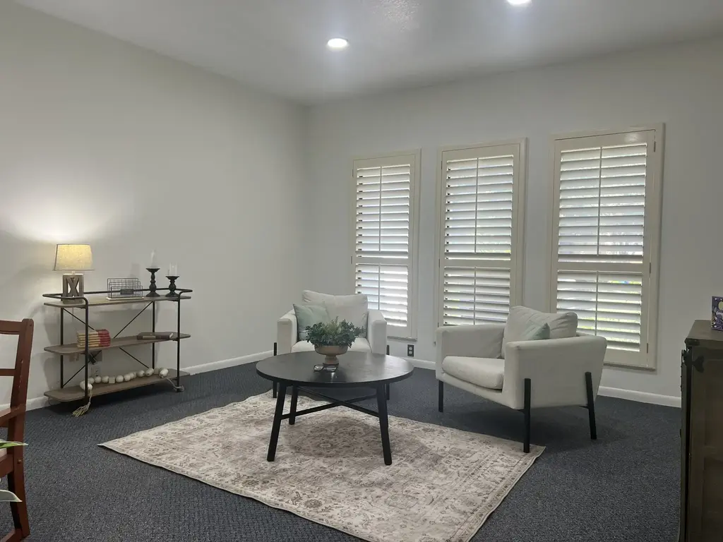 700 N Main Street 106, Taylor