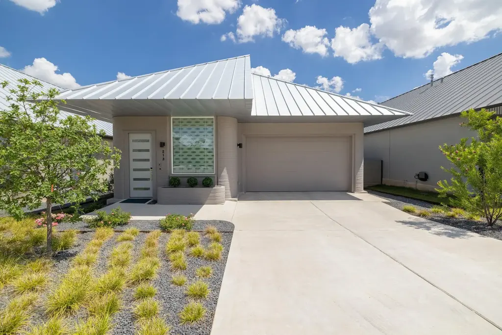 213 Lone Ranger Trail, Georgetown