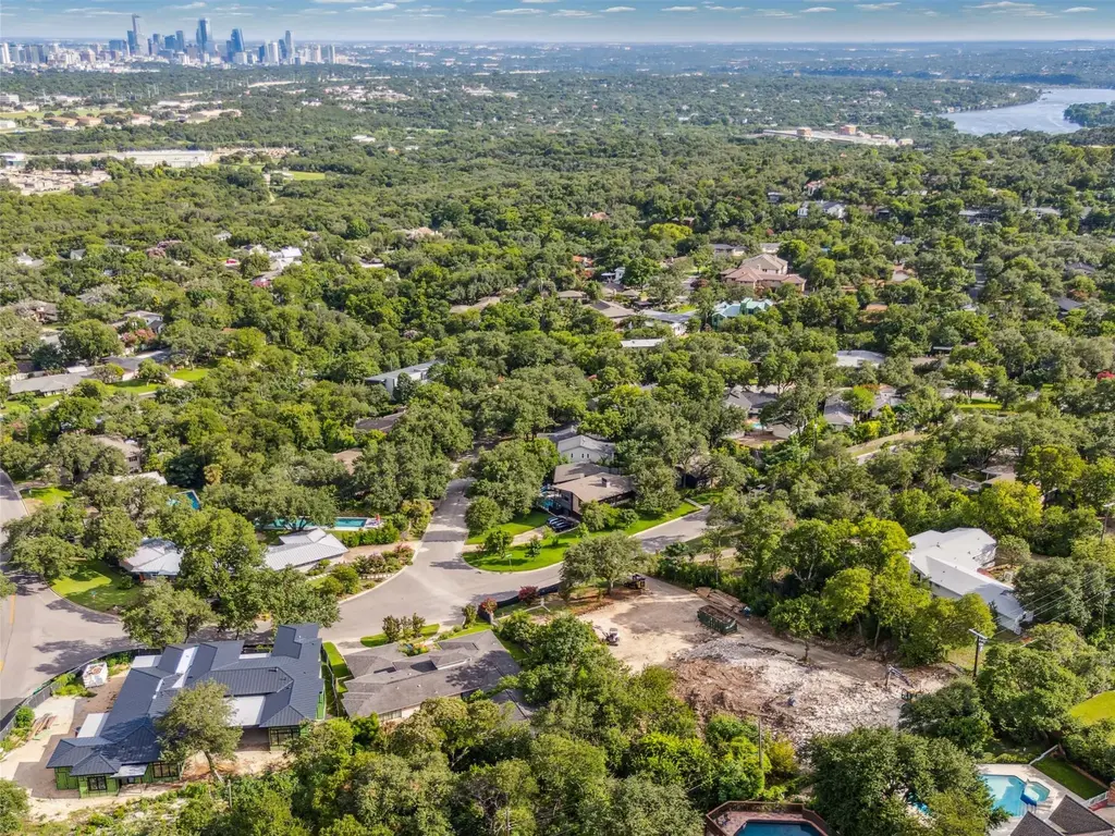 4616 Crestway Drive, Austin
