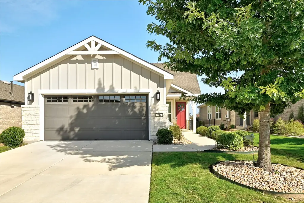 702 Kitty Hawk Road, Georgetown