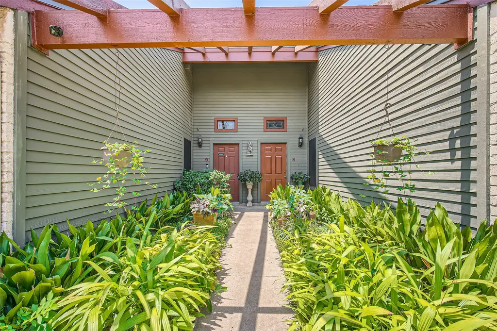 3815 Menchaca Road 9-a, Austin