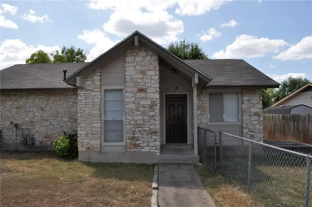 5916 B Cherry Loop, Austin