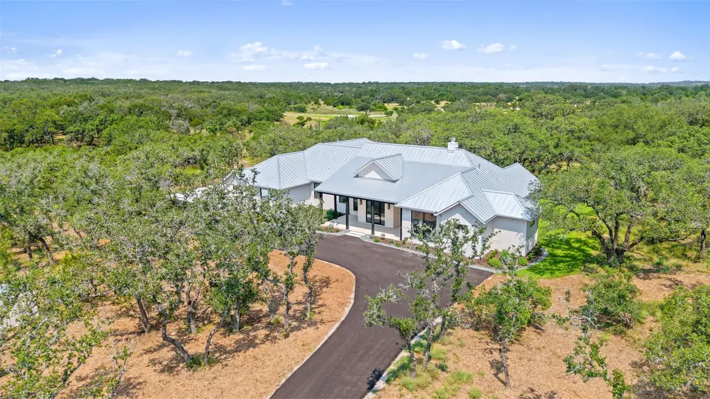 172 Crooked Creek Court, Johnson City