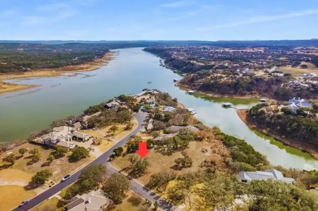 2707 Sailboat Pass, Spicewood