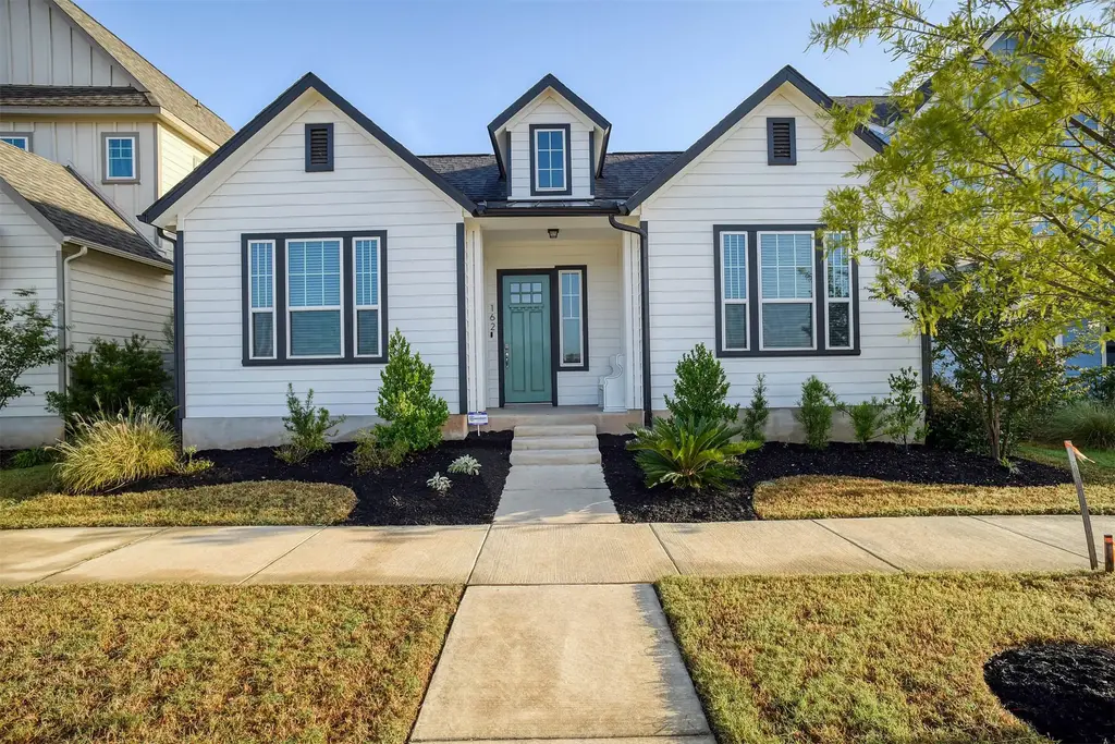 162 Adelton Boulevard, Bastrop