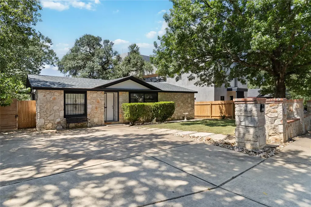 1002 Walter Street, Austin