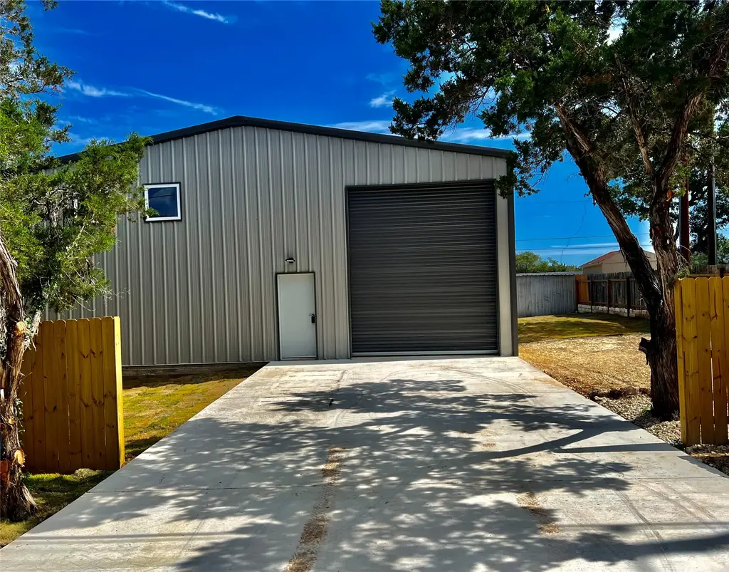 25102 Whitney Drive, Spicewood