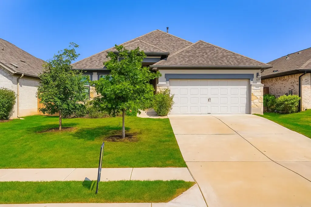 154 Eagle Ford Drive, Kyle