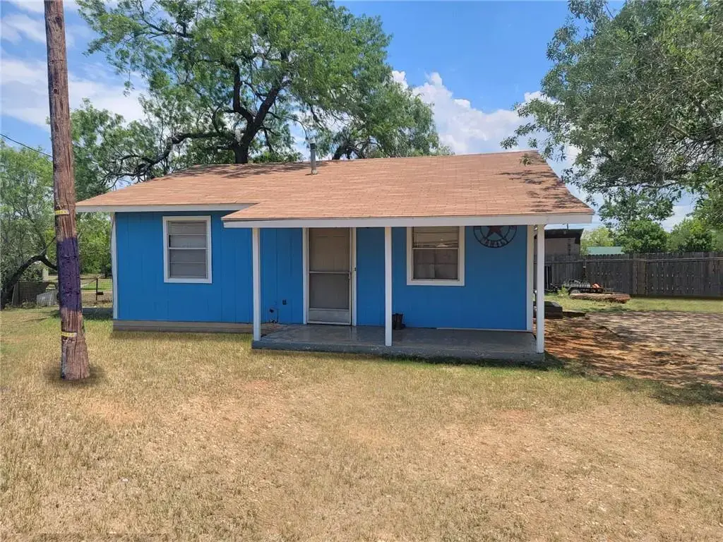 116 Eleanor Street, Luling