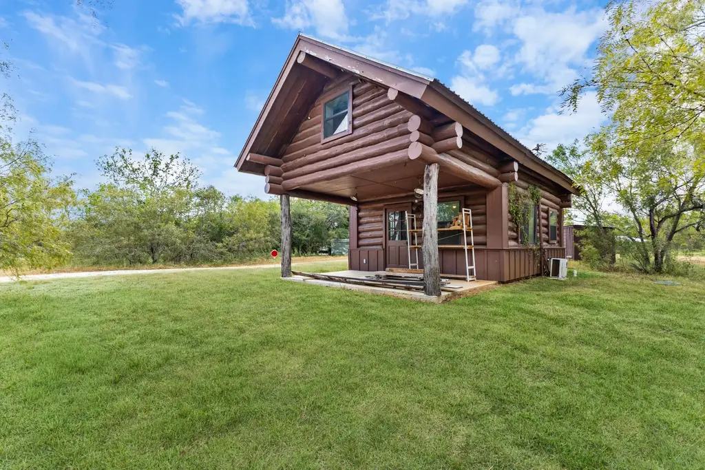 218 Alexandra Lane, Dale