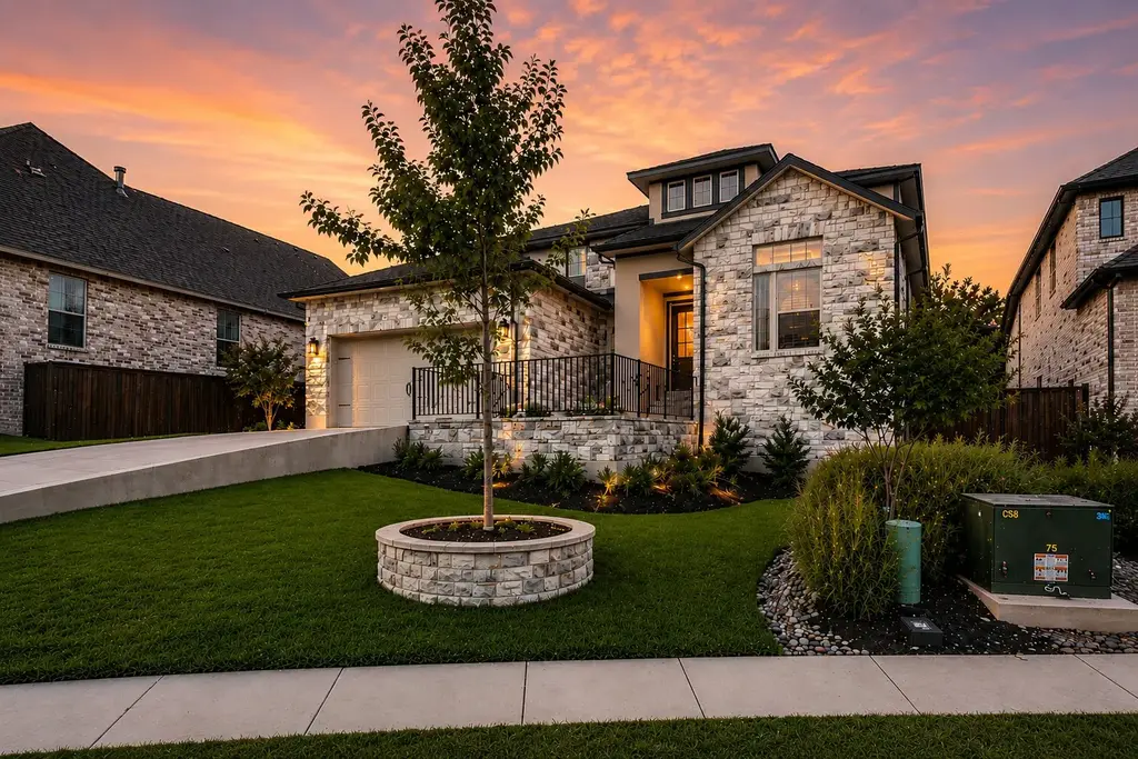 933 Donna Roland Court, Leander