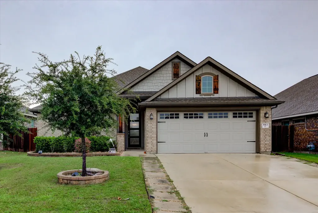 5913 Agostino Drive, Round Rock