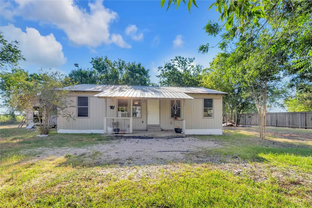 20235 Engelmann Lane, Manor