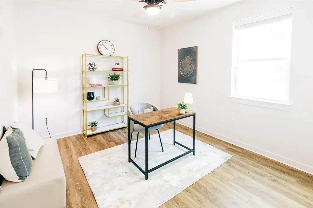 7051 Meadow Lake Boulevard 9101, Austin