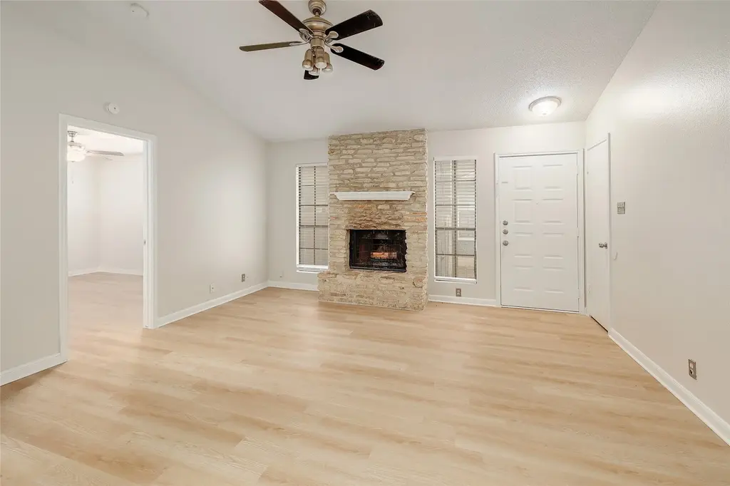 1915 Margalene Way, Austin