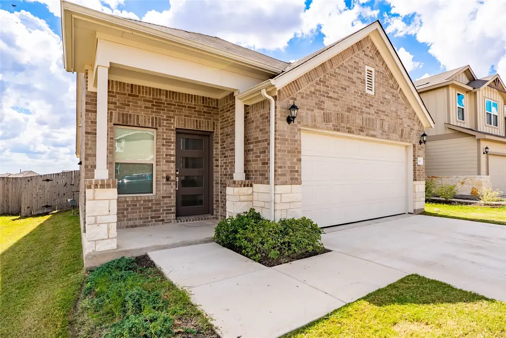 230 Small Seed Drive, Buda