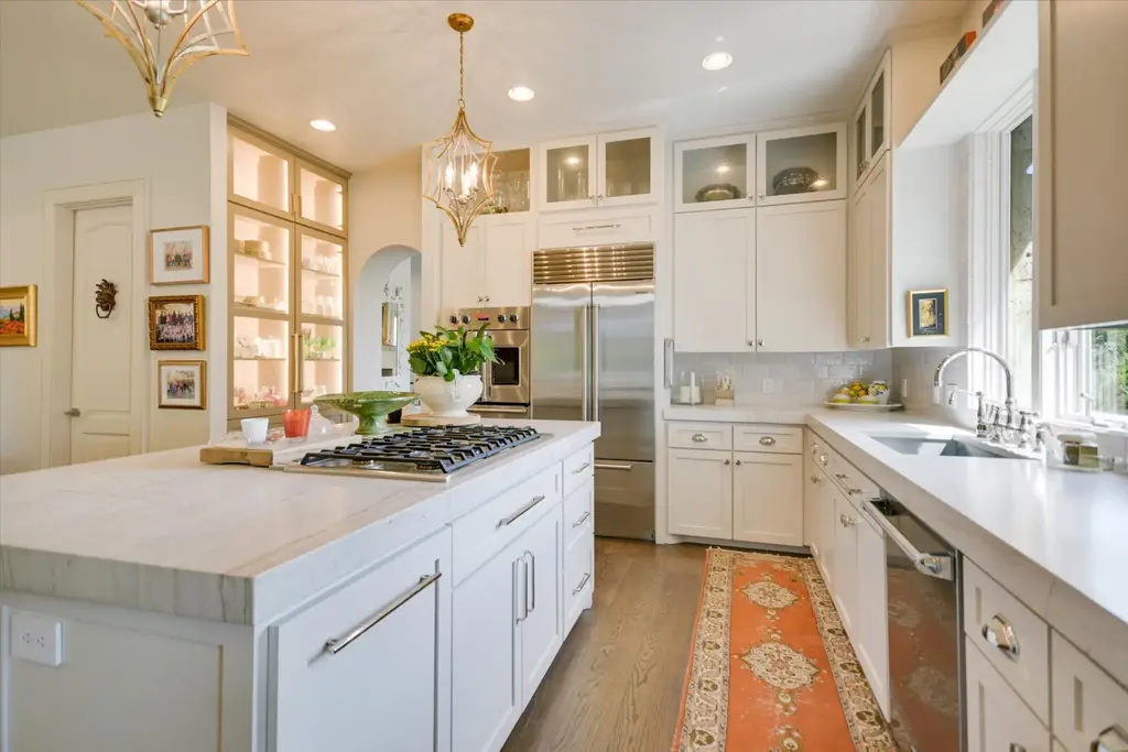 2305 Barton Creek Boulevard 20, Austin