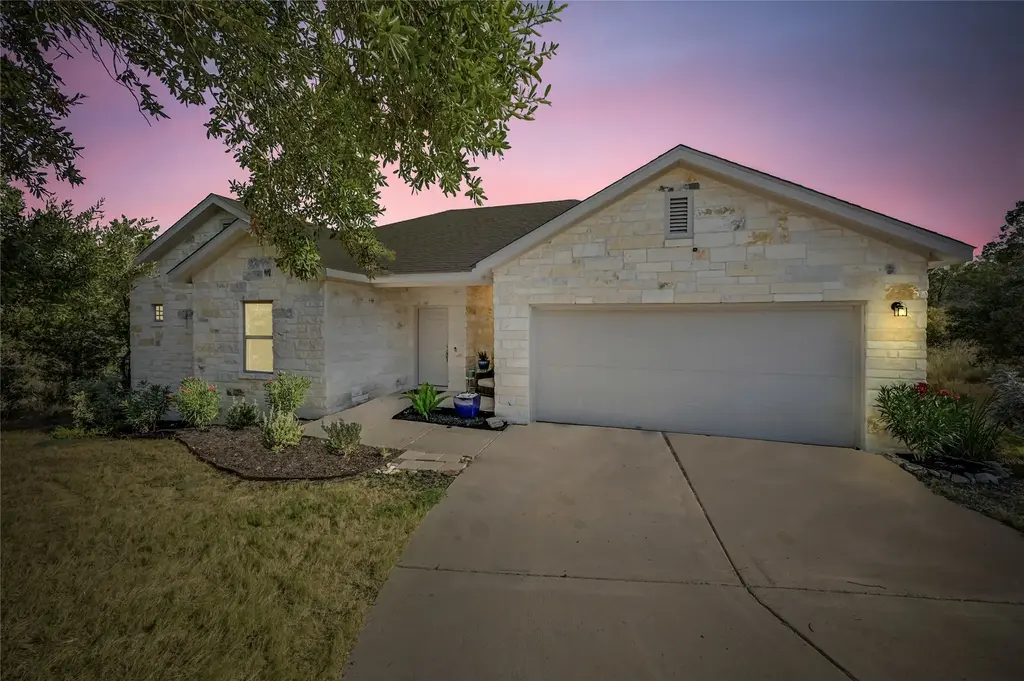 1302 Ponderosa Bend, Horseshoe Bay