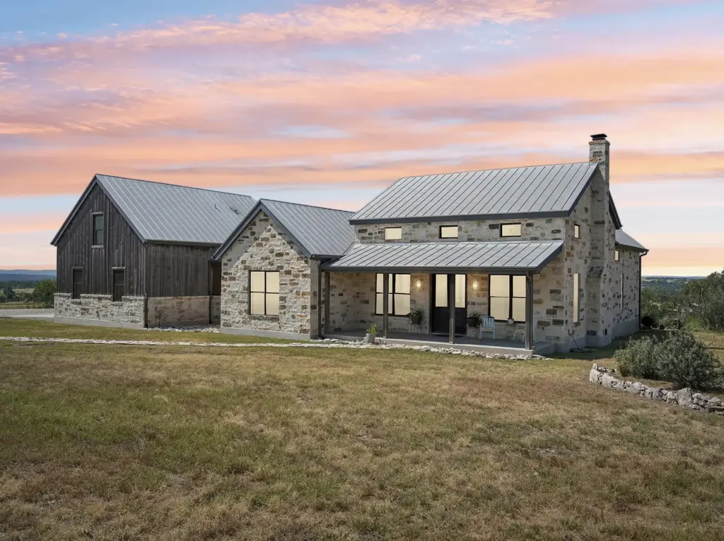 135 Scenic Vista Drive, Fredericksburg
