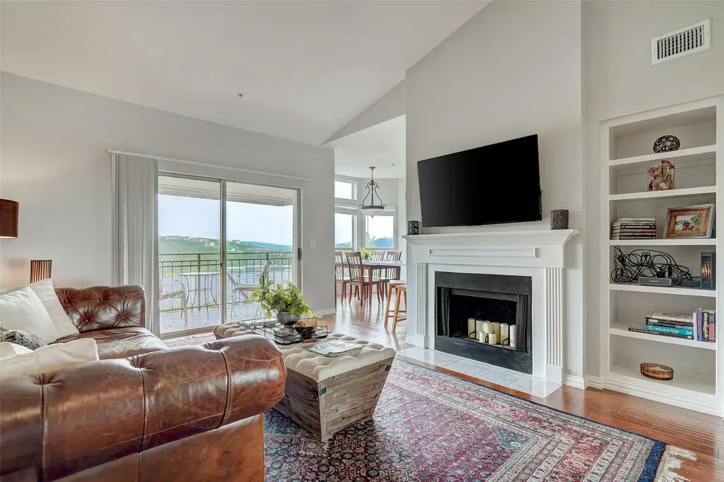 6000 Shepherd Mountain Cove 1917, Austin