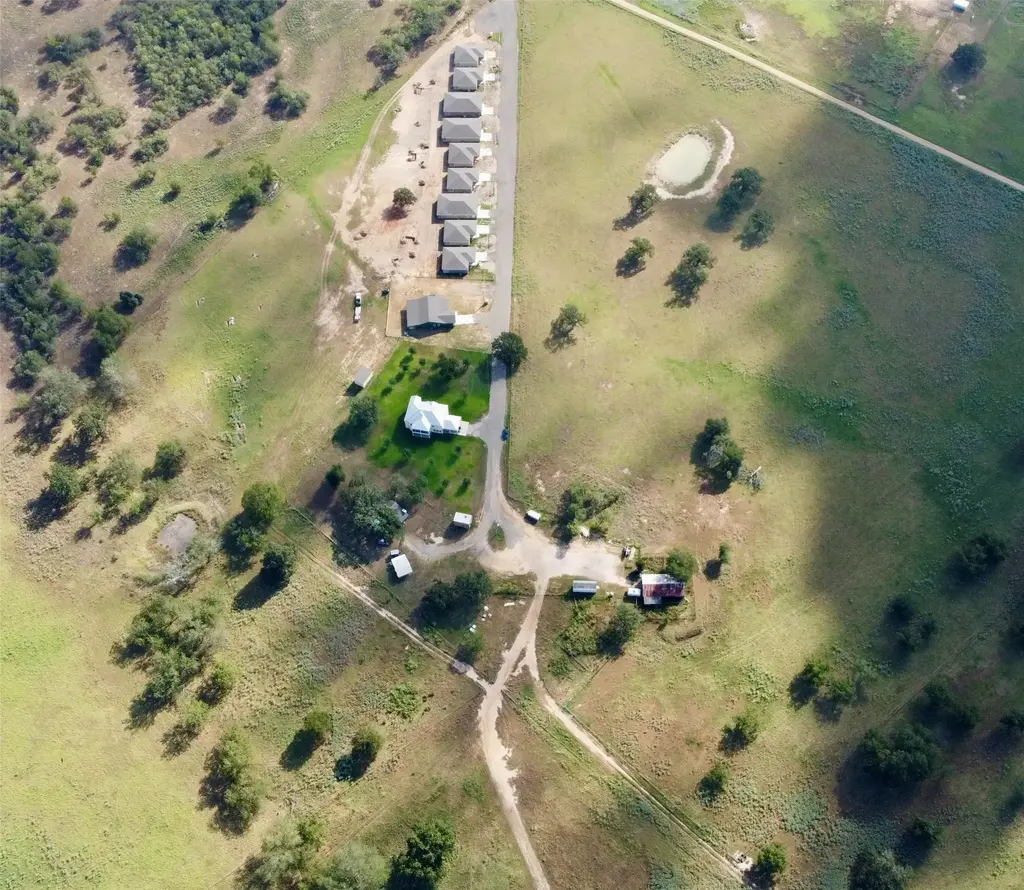 303 Bob's Trail, Bastrop