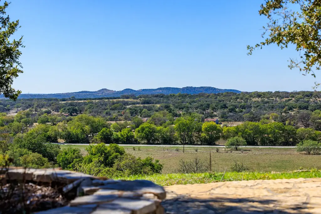 241 N Us 87 Highway, Comfort