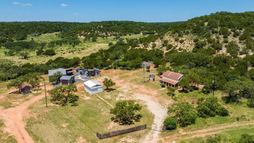 1825 Onion Creek Road, Mason