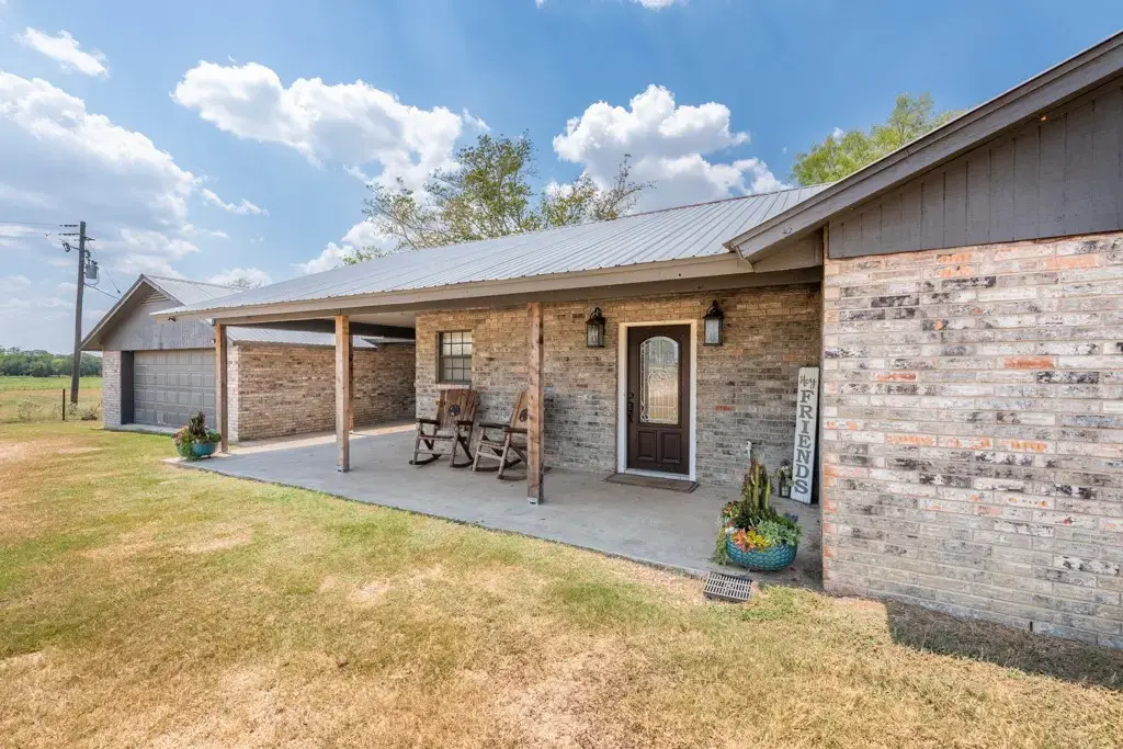 9019 Fm 86, Lockhart