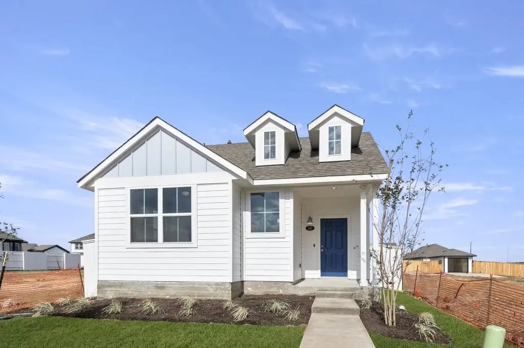 141 Summer Drive, Elgin