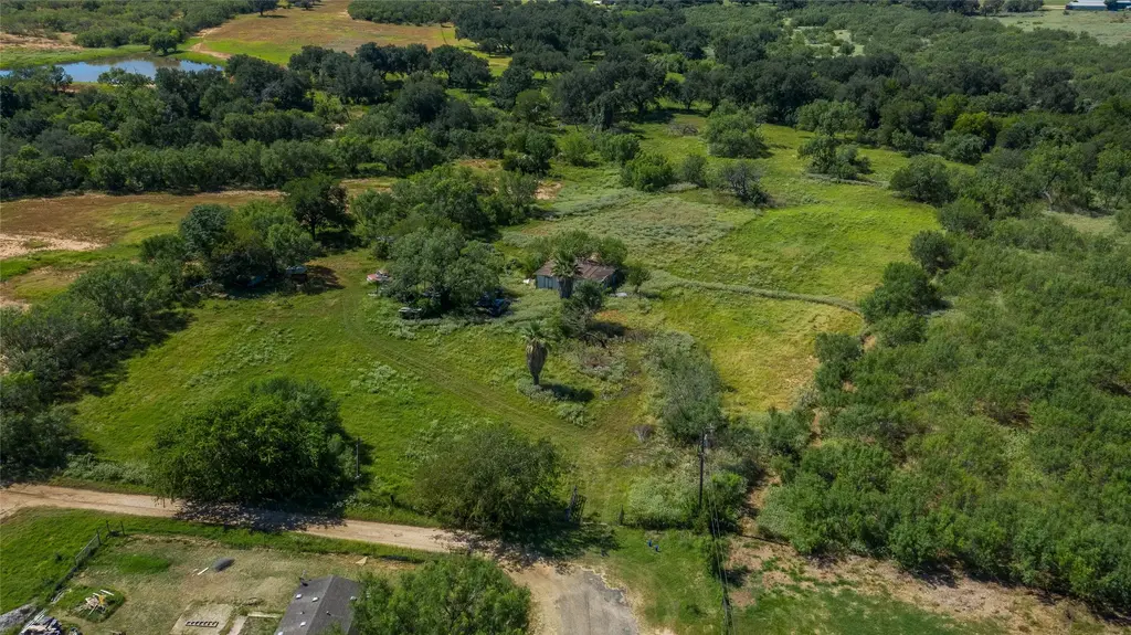 345 Pinn Road, Lytle