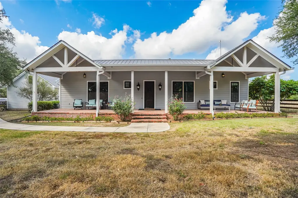 725 Blue Sky Lane, Wimberley