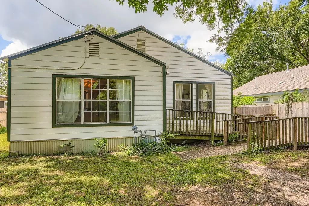 5605 Tura Lane, Austin